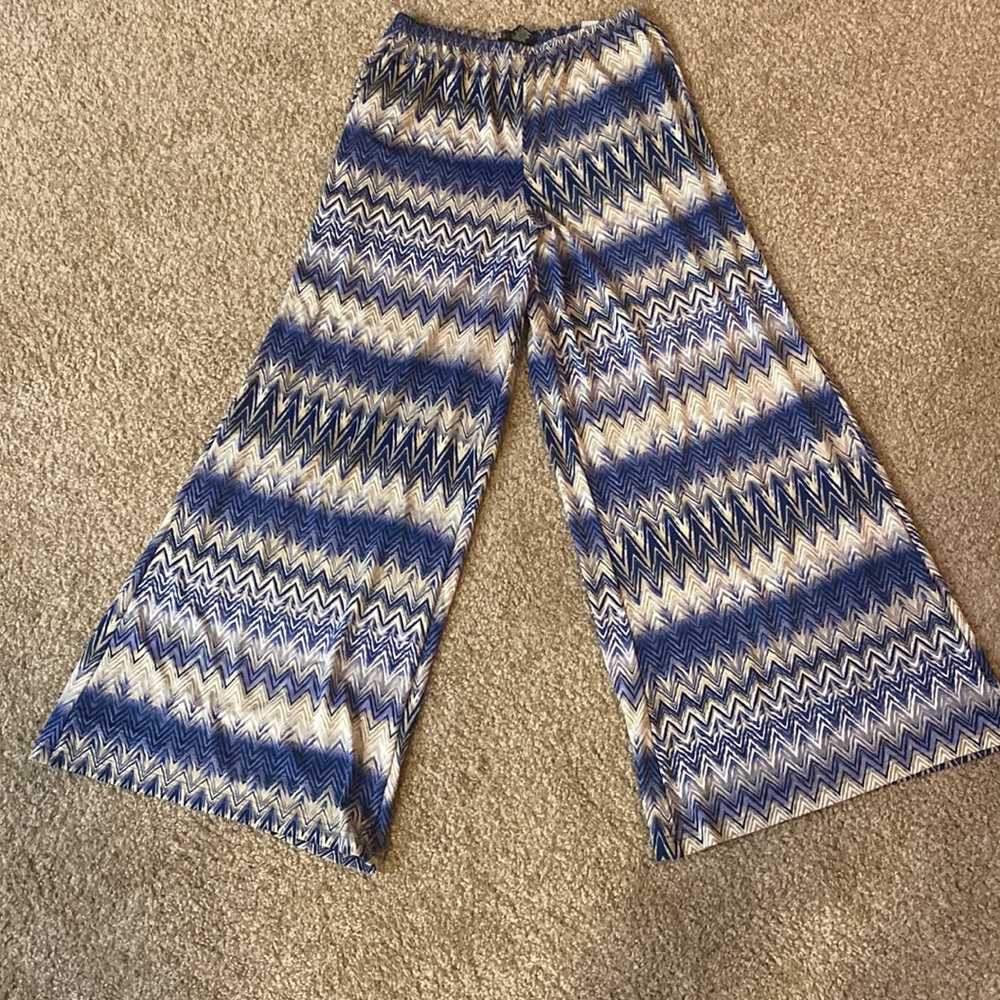 Wide leg, flare colorful pants. Soft and comfortable